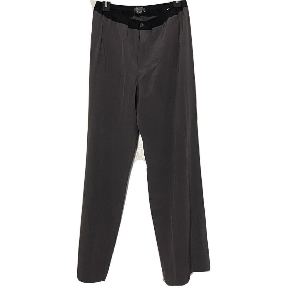 Vince. Gray Silk Trouser Straight Leg pants Size Small
